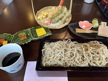 蕎麦茶寮 nanakusaの蕎麦と落ち着いた食事の雰囲気